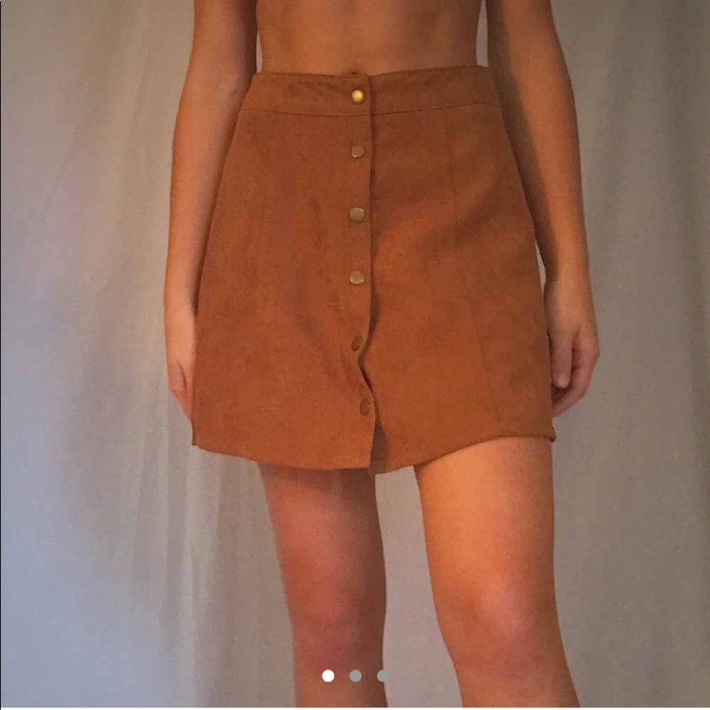 SUEDE BUTTON DOWN SKIRT